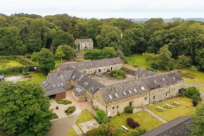 Barn Cottage - Family-Friendly Cottage with Heated Indoor Pool